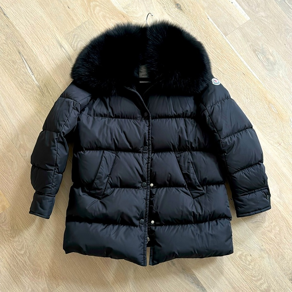 Moncler puffer coat.Size 0. Runs large.